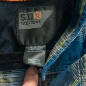 Mens 5.11 tactical shirt in perfect condition!